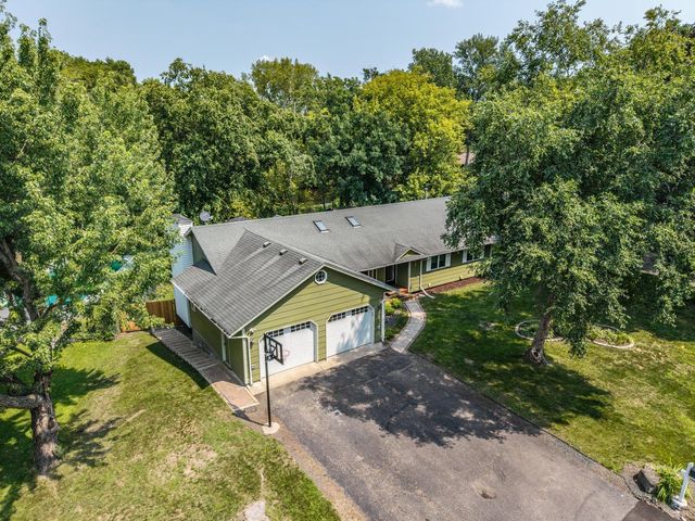 17600 Italy Path, Lakeville, MN 55044