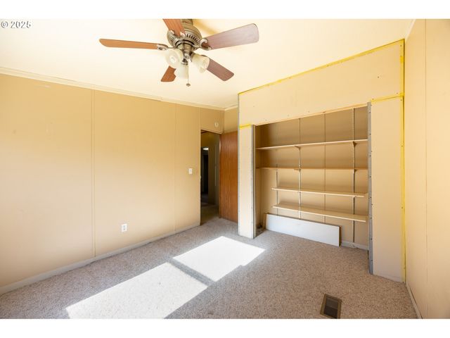 130 WALTER Ct, Roseburg, OR 97471