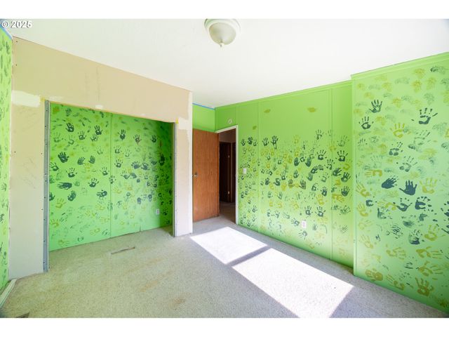 130 WALTER Ct, Roseburg, OR 97471