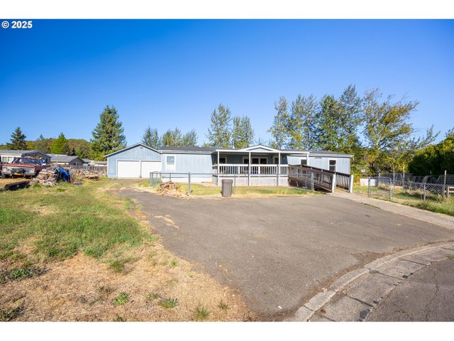 130 WALTER Ct, Roseburg, OR 97471