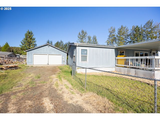 130 WALTER Ct, Roseburg, OR 97471