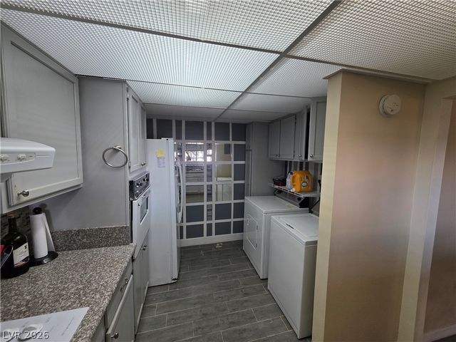 750 South Royal Crest Circle 313, Las Vegas, NV 89169