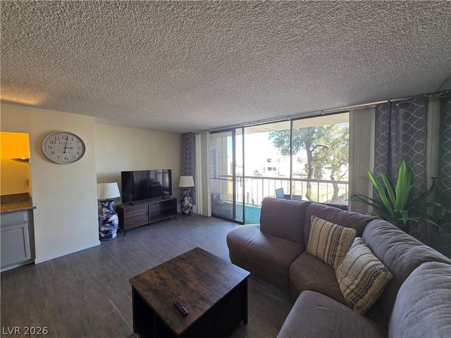 750 South Royal Crest Circle 313, Las Vegas, NV 89169