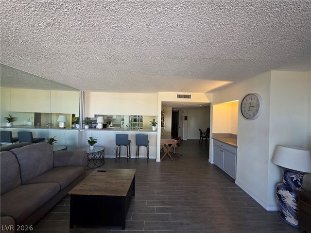 750 South Royal Crest Circle 313, Las Vegas, NV 89169