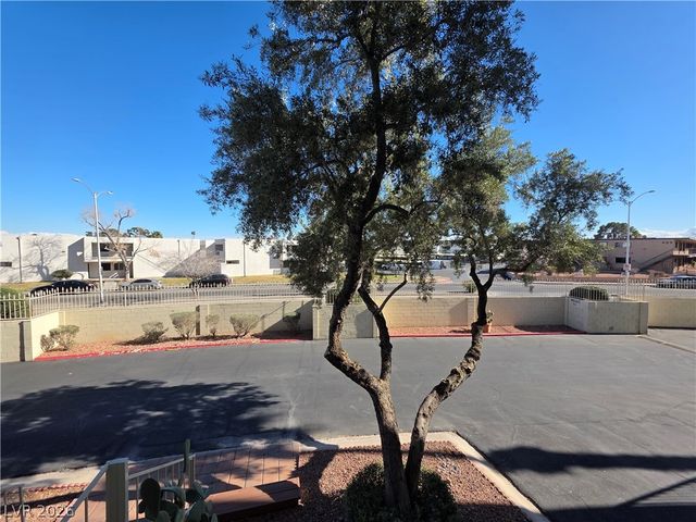 750 South Royal Crest Circle 313, Las Vegas, NV 89169