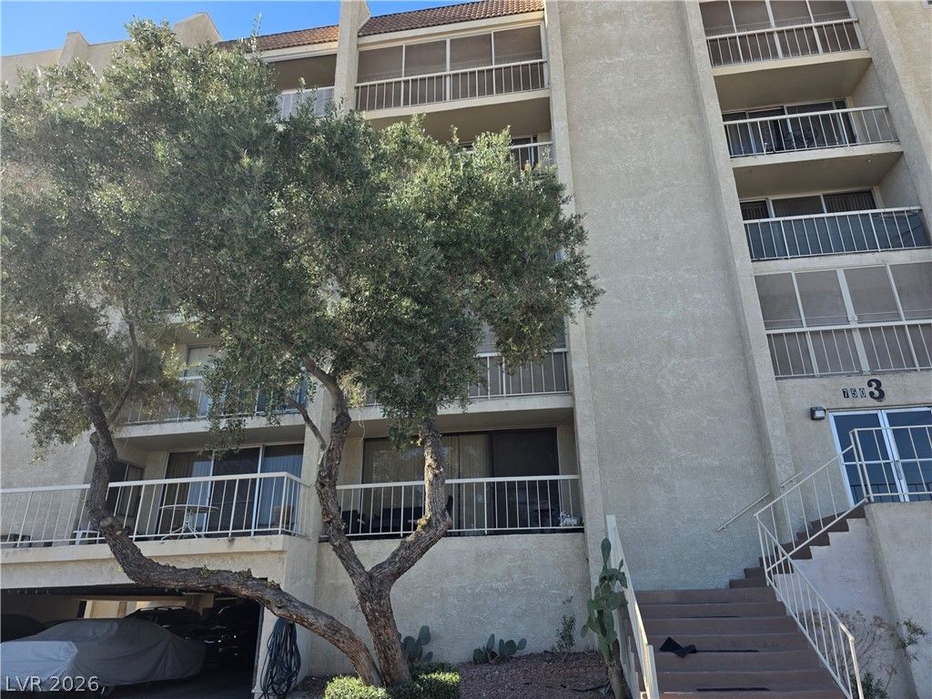 750 South Royal Crest Circle 313, Las Vegas, NV 89169