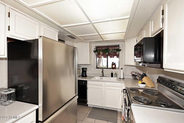 13805 N 43RD Street, Phoenix, AZ 85032