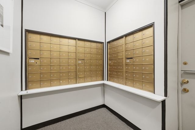 6101 N Sheridan Road 12E, Chicago, IL 60660