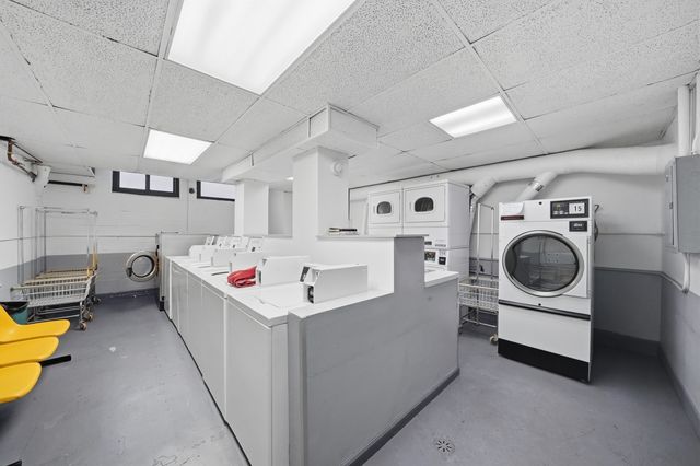 6101 N Sheridan Road 12E, Chicago, IL 60660