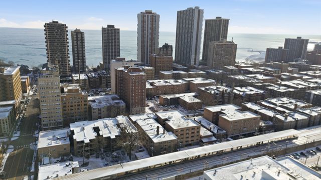 6101 N Sheridan Road 12E, Chicago, IL 60660