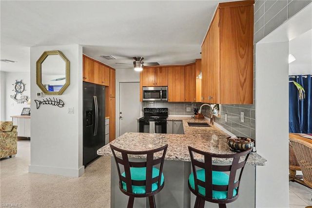 3608 Rita LN, St. James City, FL 33956