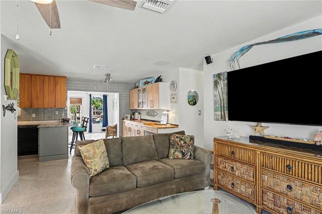 3608 Rita LN, St. James City, FL 33956