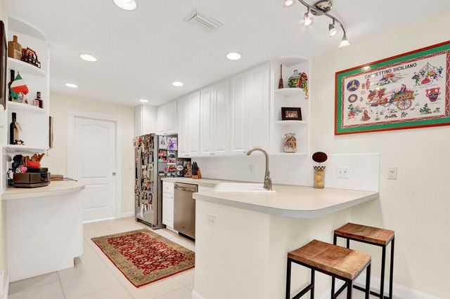 131 Radcliffe Court, Jupiter, FL 33458