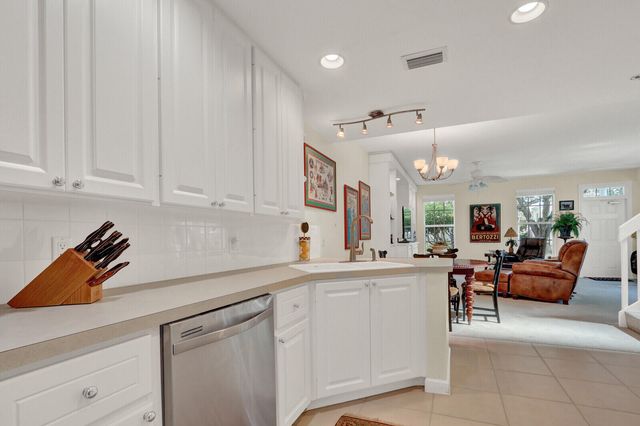 131 Radcliffe Court, Jupiter, FL 33458
