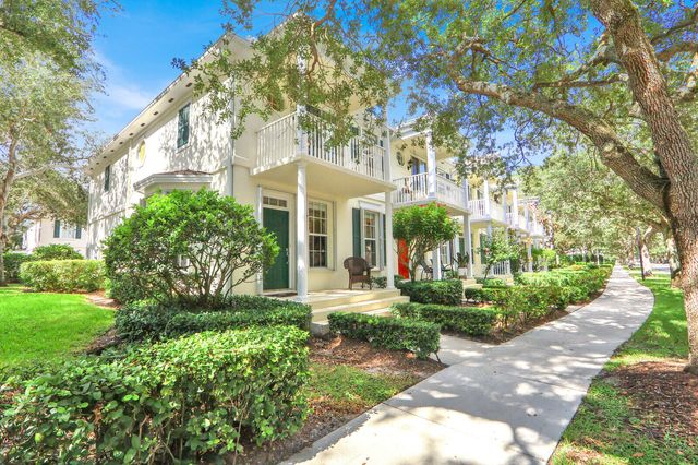 131 Radcliffe Court, Jupiter, FL 33458