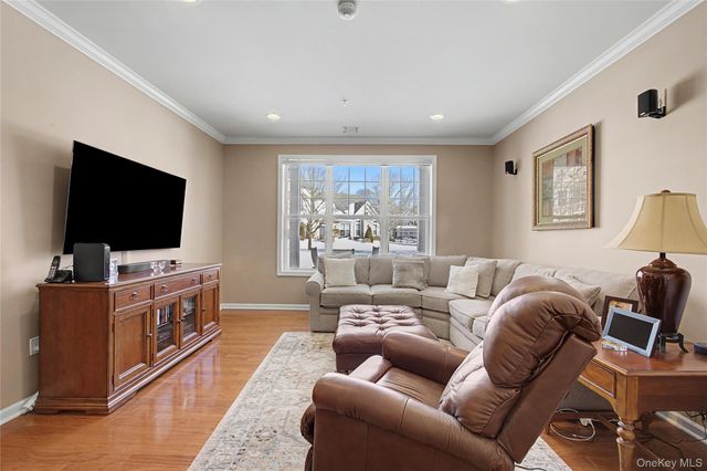 17 Sonata Court, Lake Grove, NY 11755