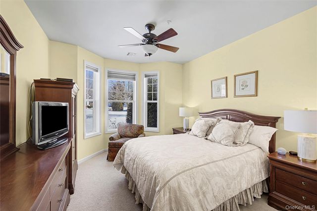 17 Sonata Court, Lake Grove, NY 11755