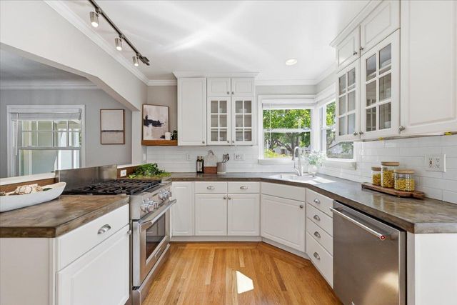 278 Iris Street, Redwood City, CA 94062