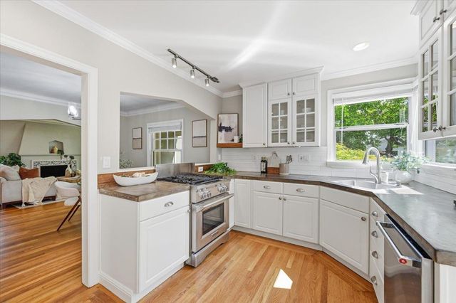 278 Iris Street, Redwood City, CA 94062