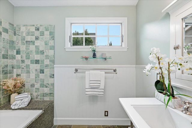 278 Iris Street, Redwood City, CA 94062