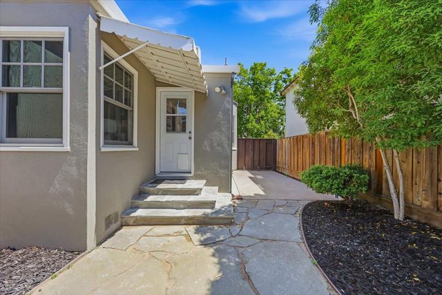 278 Iris Street, Redwood City, CA 94062