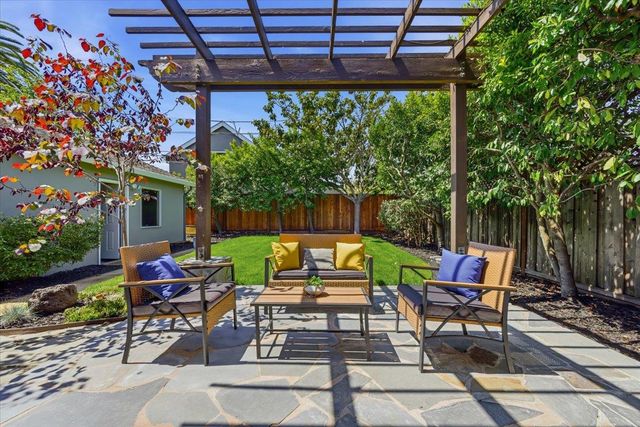 278 Iris Street, Redwood City, CA 94062