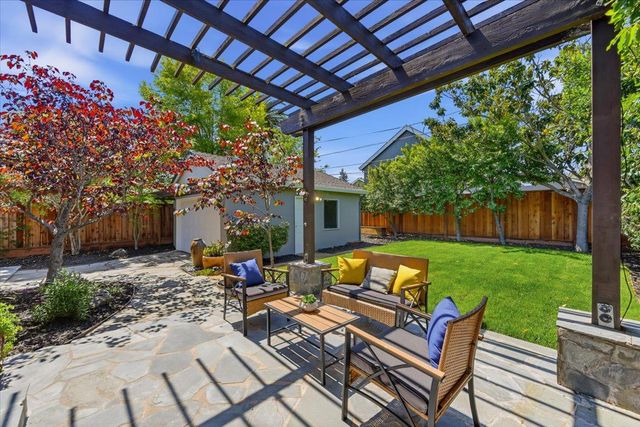 278 Iris Street, Redwood City, CA 94062