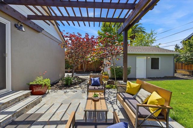 278 Iris Street, Redwood City, CA 94062