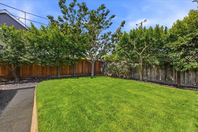 278 Iris Street, Redwood City, CA 94062