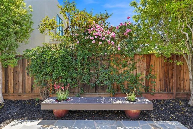 278 Iris Street, Redwood City, CA 94062