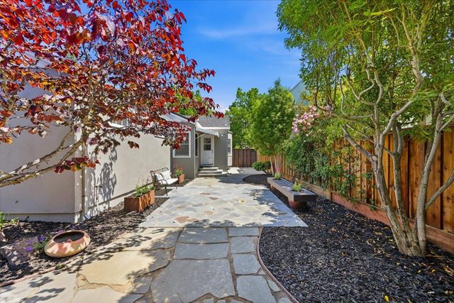 278 Iris Street, Redwood City, CA 94062