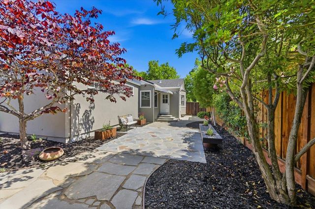 278 Iris Street, Redwood City, CA 94062