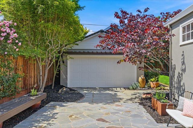 278 Iris Street, Redwood City, CA 94062