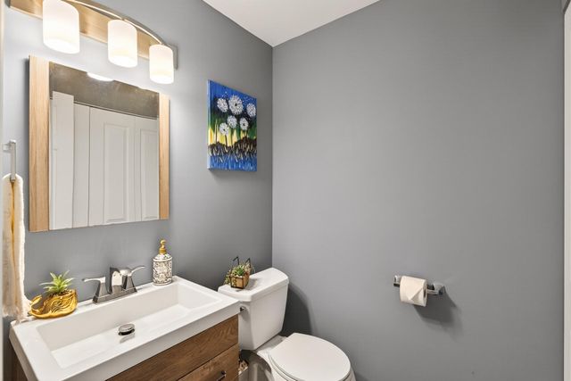 1473 Goodwin Avenue N, Oakdale, MN 55128