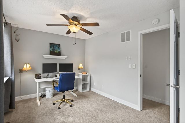 1473 Goodwin Avenue N, Oakdale, MN 55128