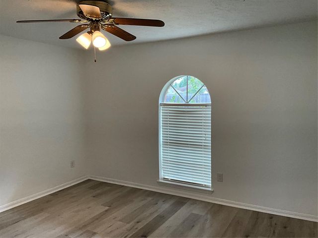 11914 Mulholland Drive, Meadows Place, TX 77477
