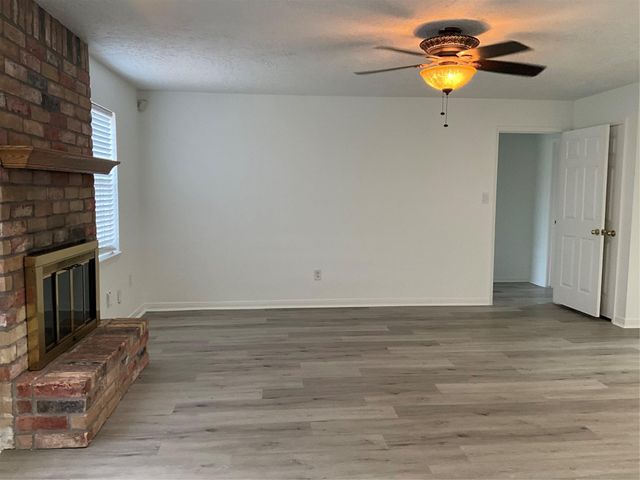 11914 Mulholland Drive, Meadows Place, TX 77477