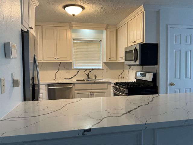 11914 Mulholland Drive, Meadows Place, TX 77477