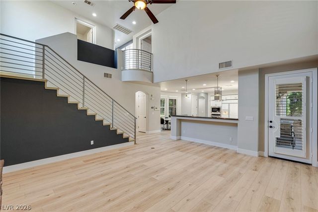 300 Kingsclear Court, Las Vegas, NV 89145