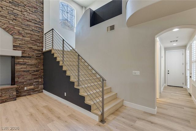 300 Kingsclear Court, Las Vegas, NV 89145