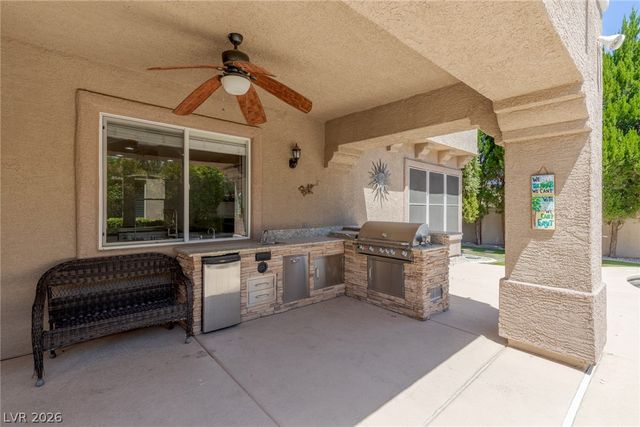 300 Kingsclear Court, Las Vegas, NV 89145