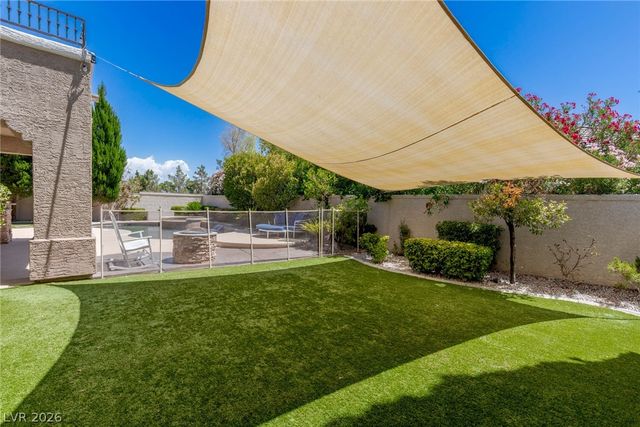 300 Kingsclear Court, Las Vegas, NV 89145