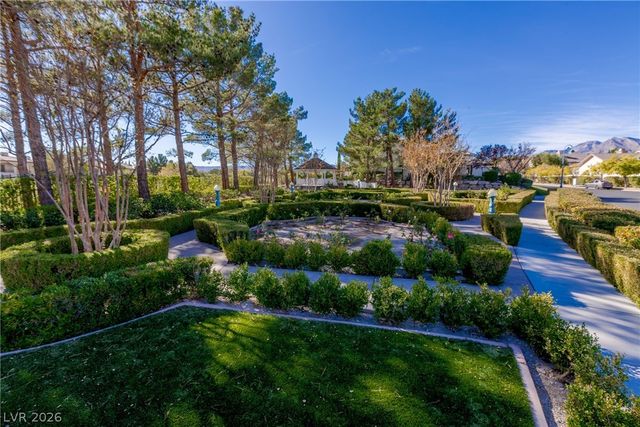 300 Kingsclear Court, Las Vegas, NV 89145