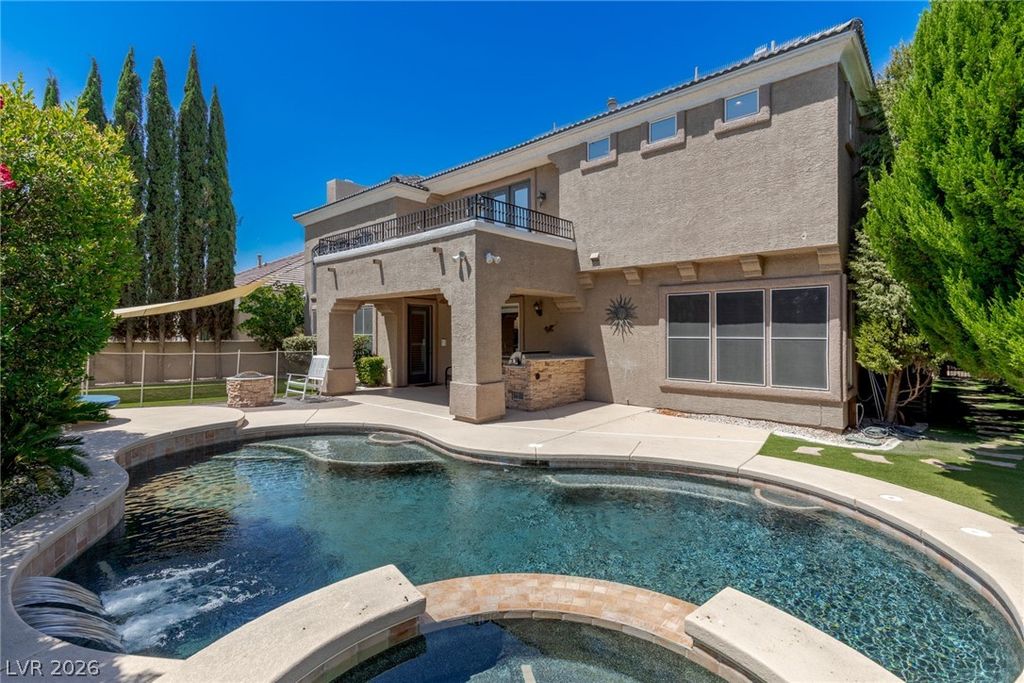 300 Kingsclear Court, Las Vegas, NV 89145