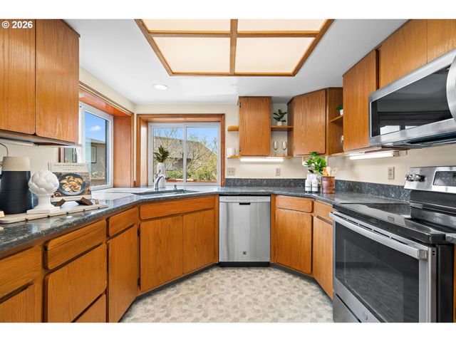 14438 Sw 152ND Pl, Portland, OR 97224