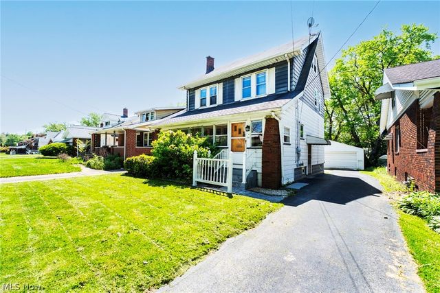 51 Indianola Road, Youngstown, OH 44512
