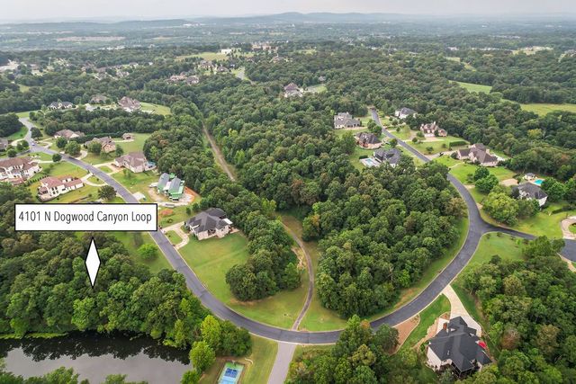 4101 N Dogwood Canyon Loop, Fayetteville, AR 72704
