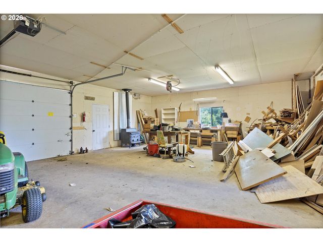 13800 Se Baumback Rd, Sandy, OR 97055