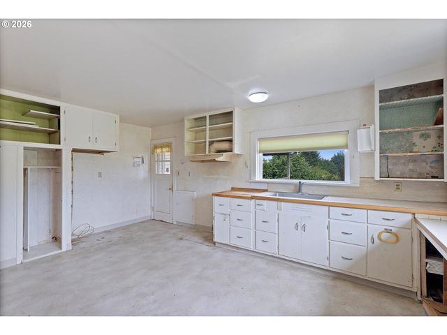 13800 Se Baumback Rd, Sandy, OR 97055