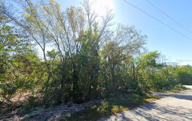 202 CHARLOTTE STREET, Punta Gorda, FL 33950
